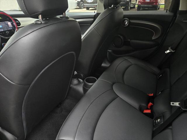 used 2022 MINI Hardtop car, priced at $20,323