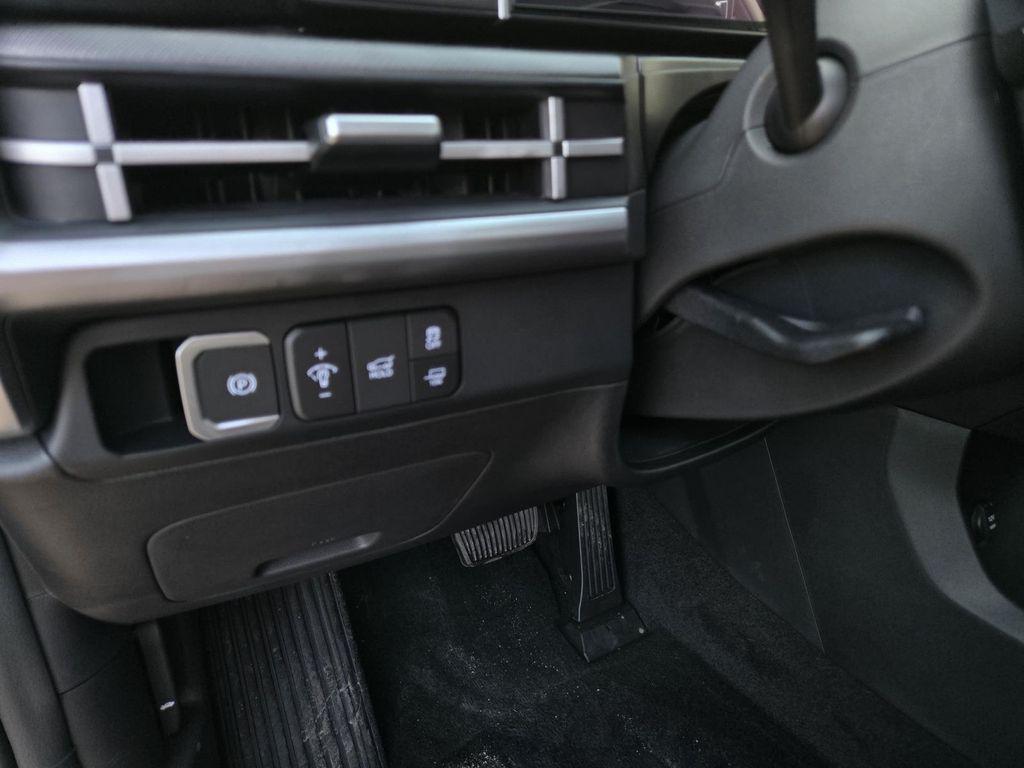 new 2025 Hyundai Santa Fe car, priced at $38,445