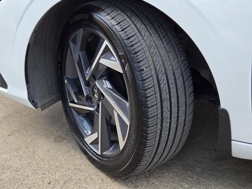 used 2025 Hyundai Elantra car, priced at $20,400