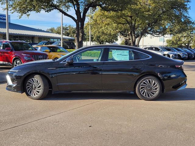 new 2024 Hyundai Sonata Hybrid car, priced at $32,142