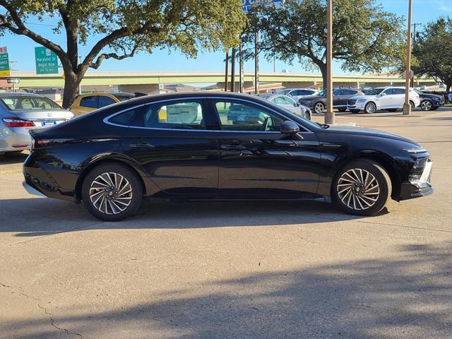 new 2024 Hyundai Sonata Hybrid car, priced at $32,142