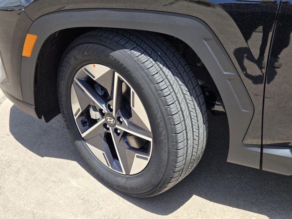 new 2025 Hyundai Tucson car, priced at $33,683