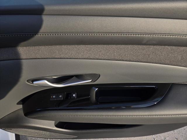 new 2025 Hyundai TUCSON Hybrid car, priced at $41,855