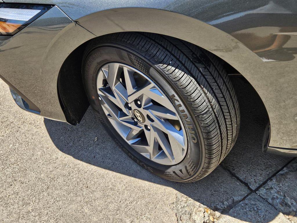 new 2025 Hyundai ELANTRA HEV car, priced at $26,291