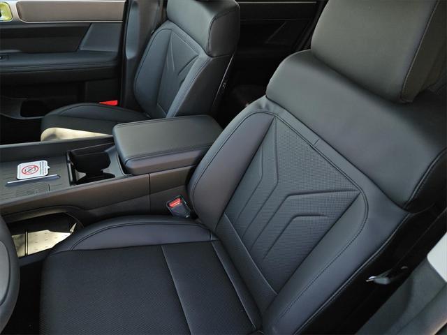 new 2025 Hyundai Santa Fe car, priced at $36,243