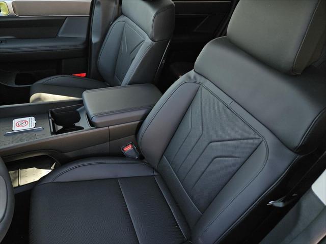 new 2025 Hyundai Santa Fe car, priced at $36,243