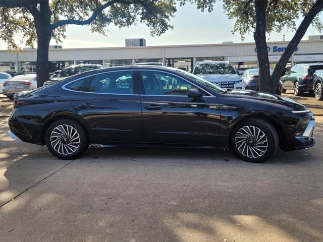 new 2024 Hyundai Sonata Hybrid car, priced at $32,144