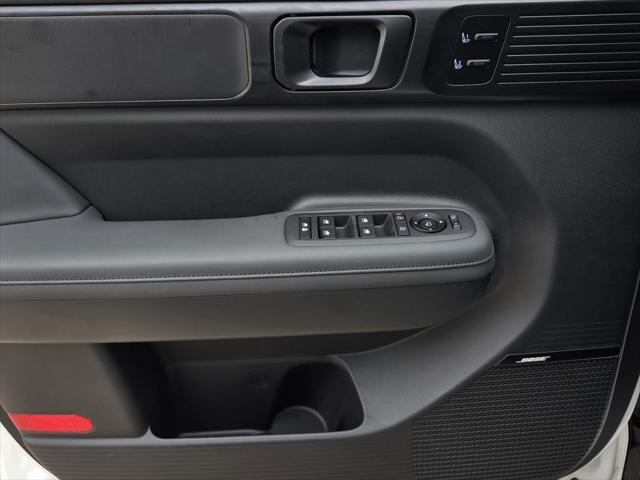 new 2025 Hyundai SANTA FE HEV car, priced at $49,821