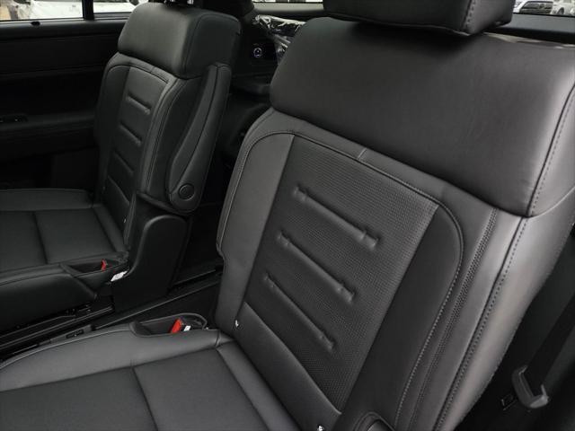 new 2025 Hyundai SANTA FE HEV car, priced at $49,654