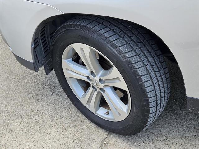used 2013 Toyota Highlander car, priced at $15,400