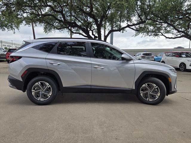 new 2025 Hyundai TUCSON Hybrid car, priced at $33,715