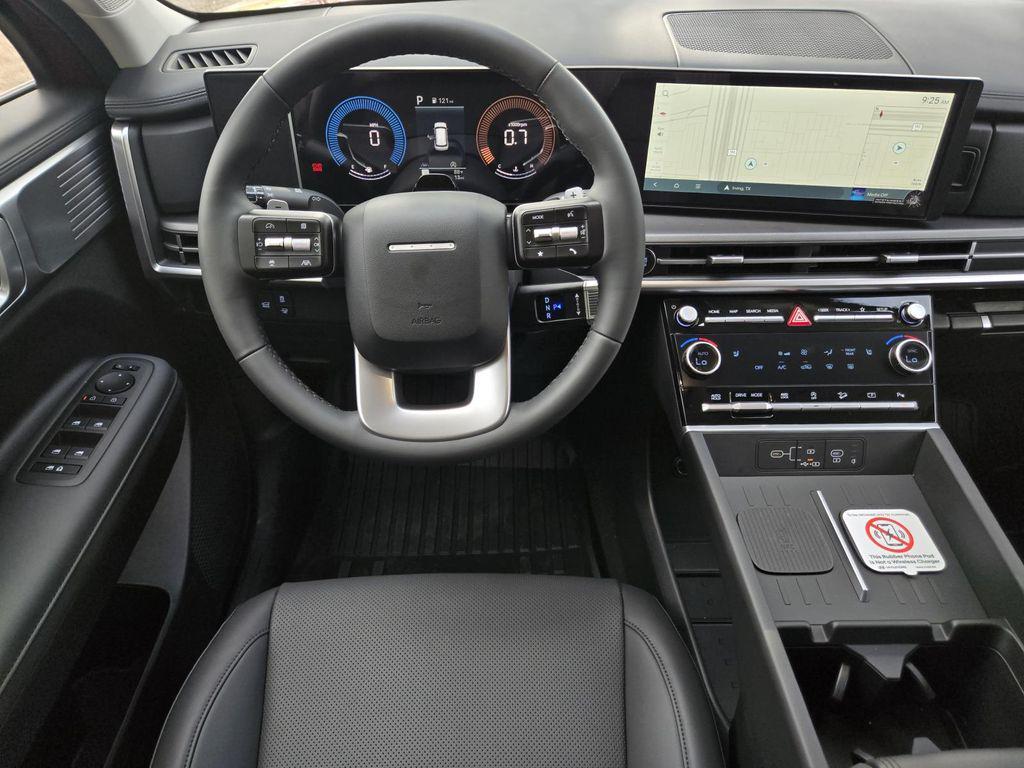 new 2025 Hyundai Santa Fe car, priced at $40,638