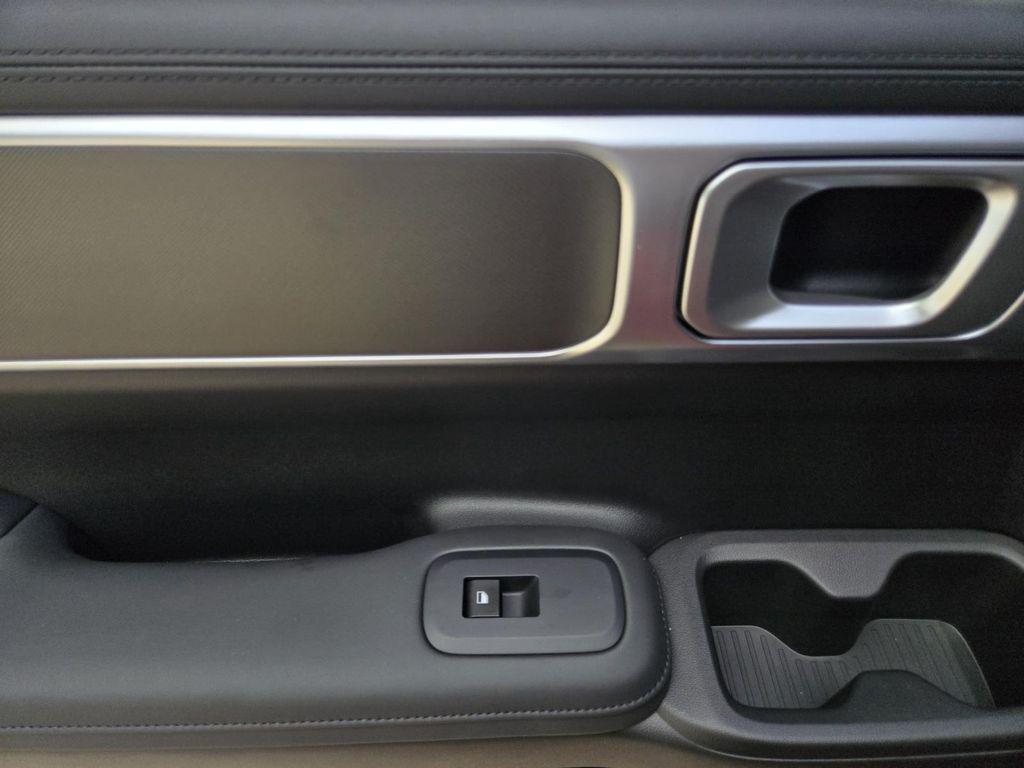 new 2025 Hyundai Santa Fe car, priced at $40,638