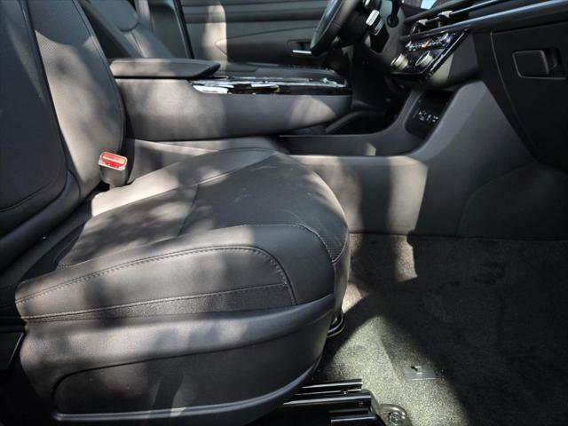 new 2025 Hyundai TUCSON Hybrid car, priced at $38,715