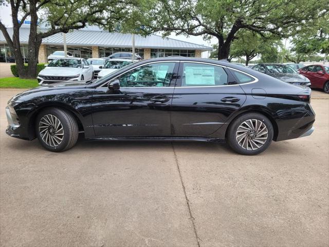 new 2025 Hyundai Sonata Hybrid car, priced at $38,015