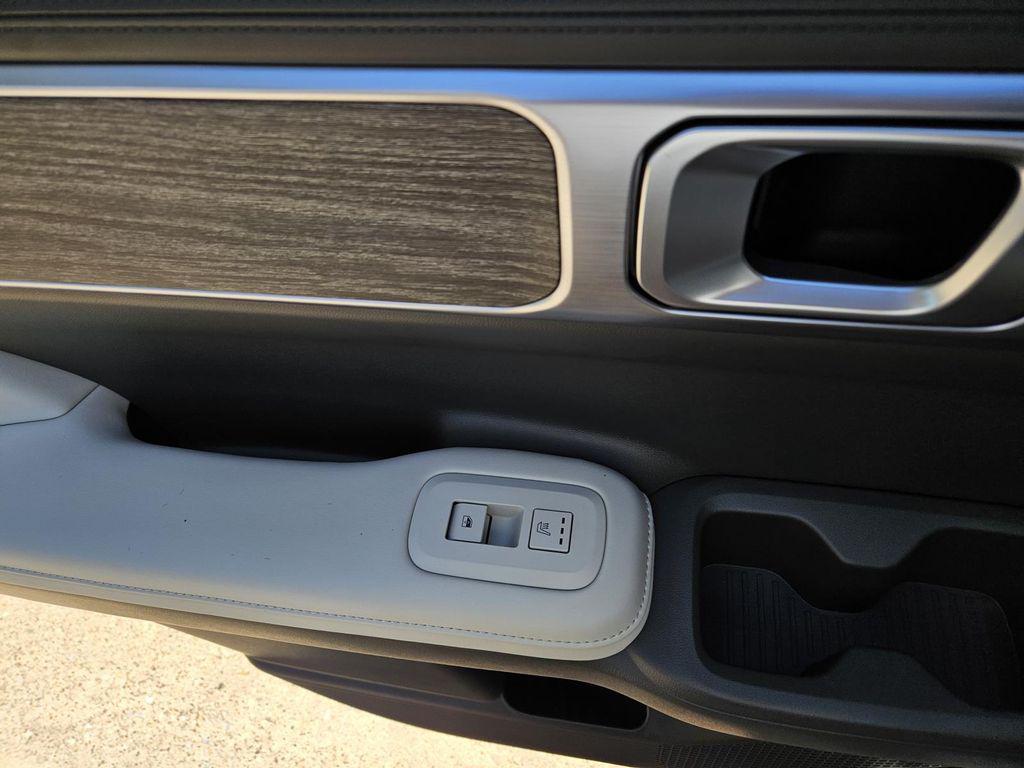 new 2026 Hyundai SANTA FE HEV car, priced at $52,605