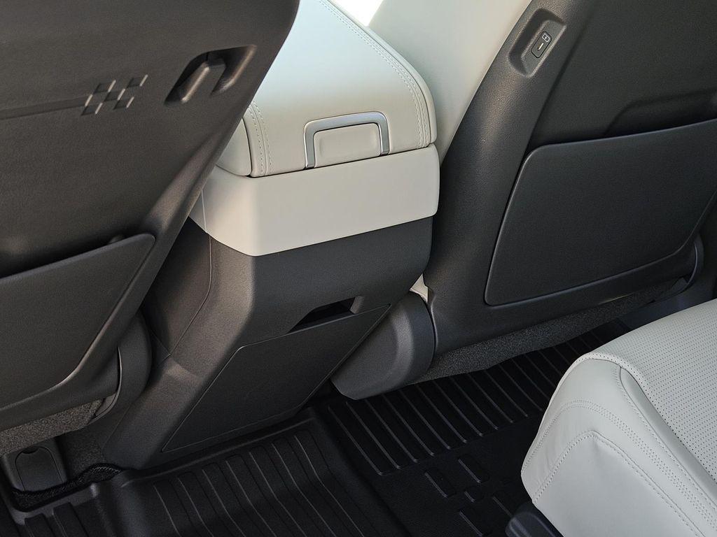 new 2026 Hyundai SANTA FE HEV car, priced at $52,605