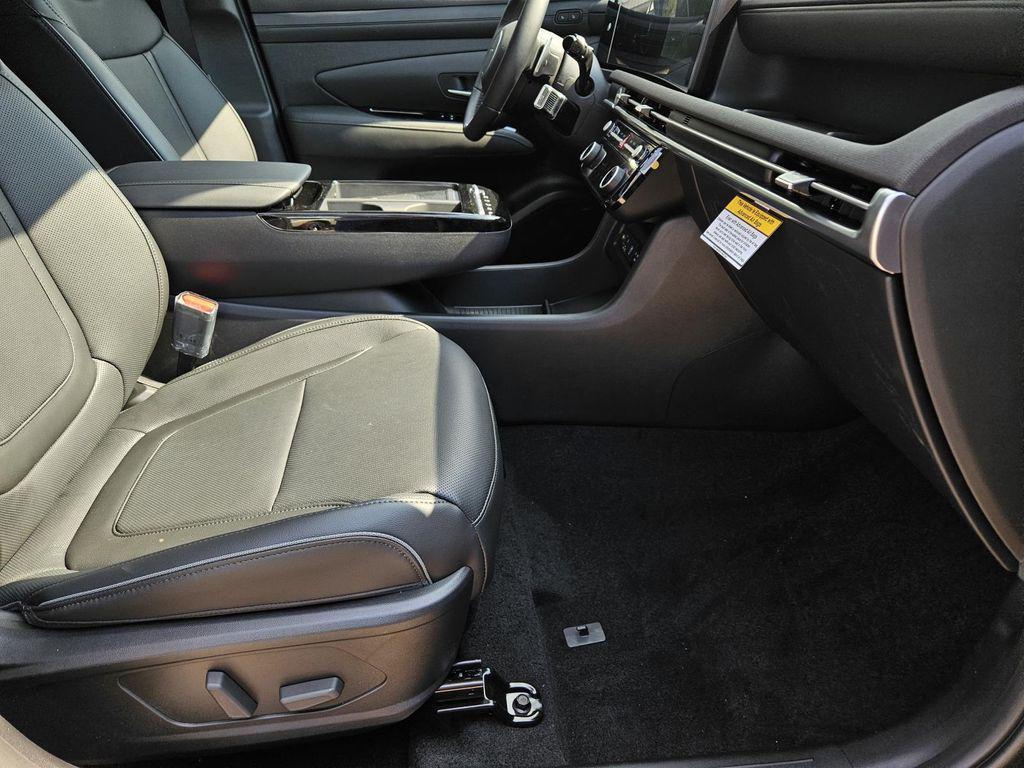 new 2025 Hyundai Tucson car, priced at $40,555
