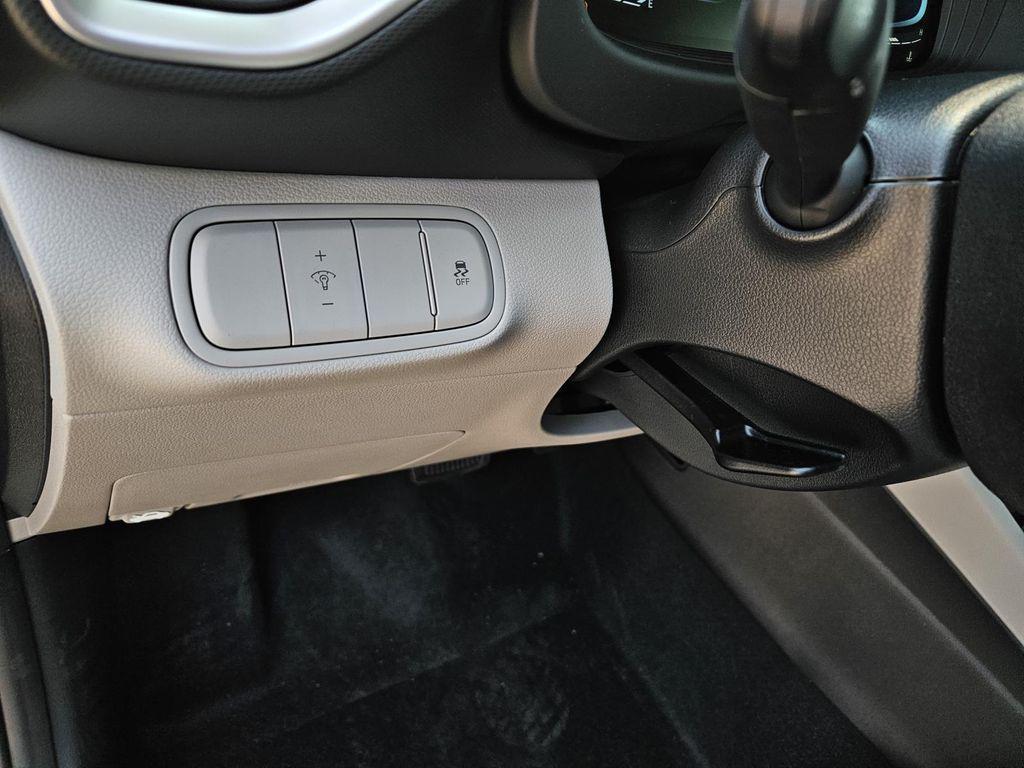 new 2025 Hyundai Venue car, priced at $24,320