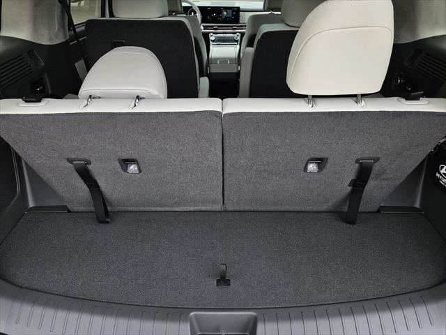 used 2025 Hyundai SANTA FE HEV car, priced at $47,400