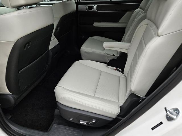 used 2025 Hyundai SANTA FE HEV car, priced at $47,400
