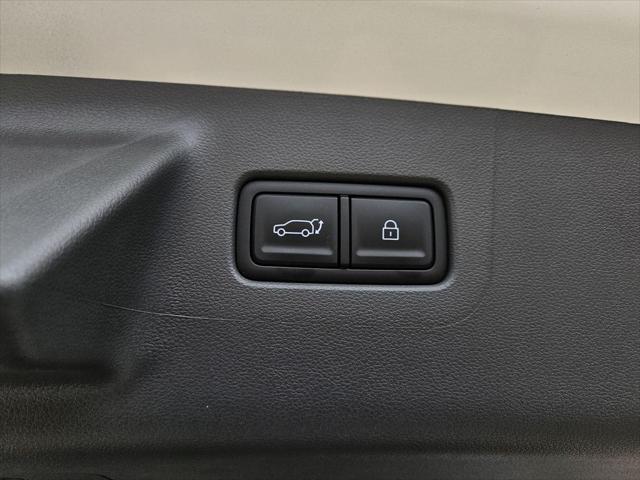 used 2025 Hyundai SANTA FE HEV car, priced at $47,400