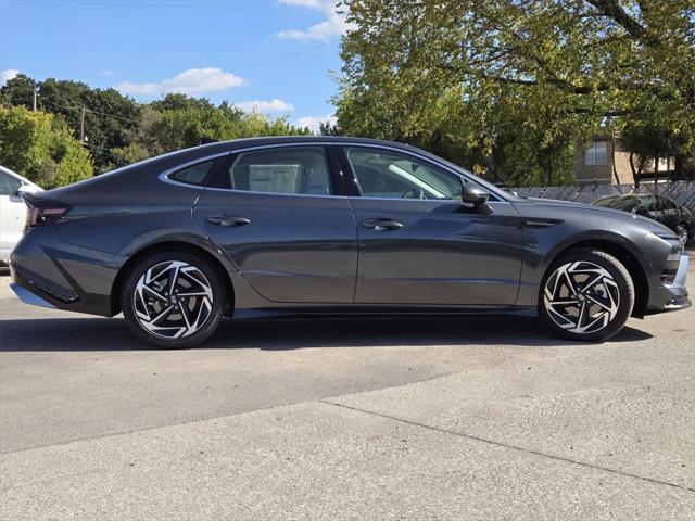 new 2024 Hyundai Sonata car, priced at $31,229