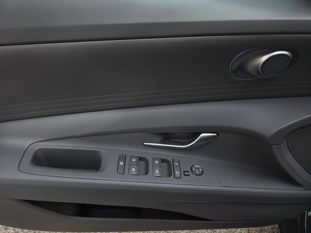 new 2025 Hyundai ELANTRA HEV car, priced at $26,576