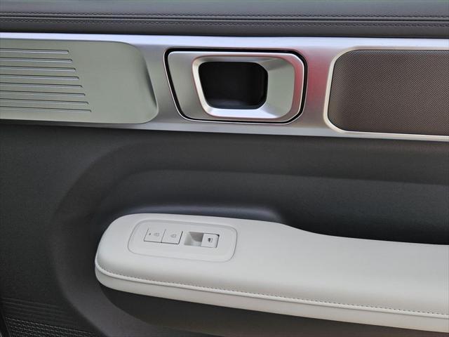 new 2025 Hyundai Santa Fe car, priced at $37,051