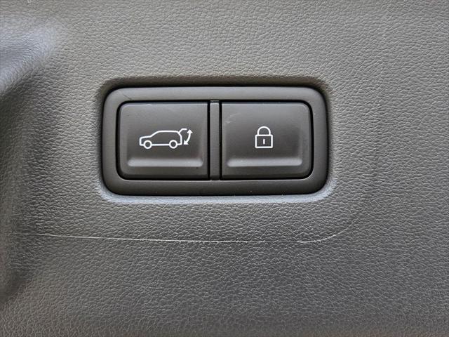 new 2025 Hyundai Santa Fe car, priced at $37,051