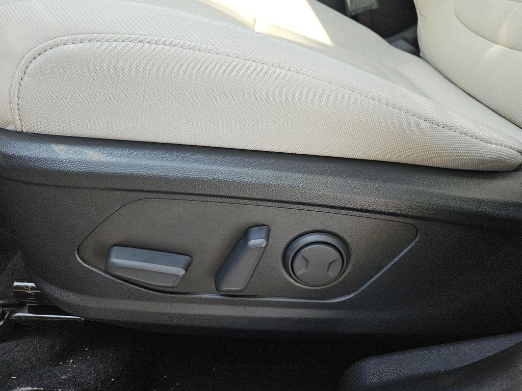 new 2026 Hyundai Tucson car, priced at $33,605