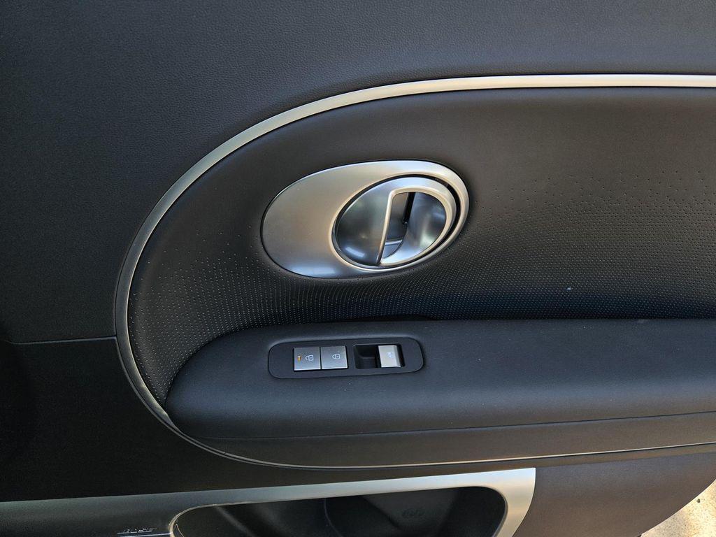 new 2026 Hyundai IONIQ 9 car, priced at $78,005