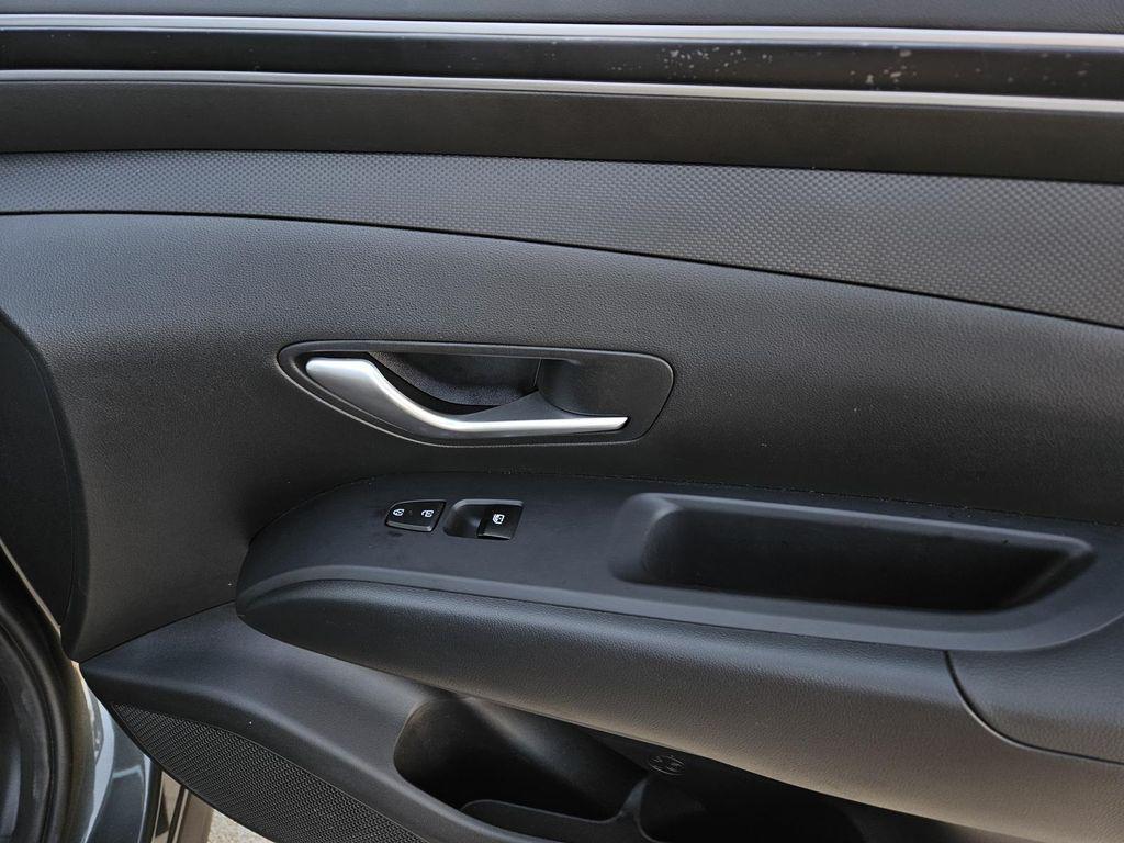 used 2024 Hyundai TUCSON Hybrid car, priced at $27,468