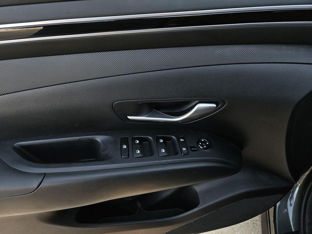 used 2024 Hyundai TUCSON Hybrid car, priced at $27,468