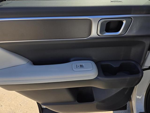 new 2025 Hyundai Santa Fe car, priced at $36,278