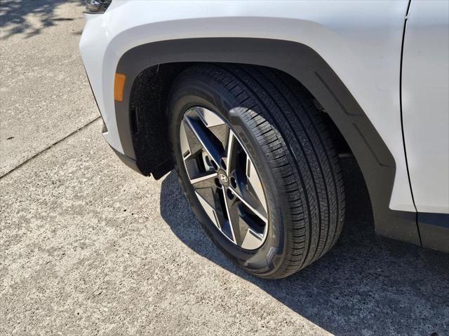 new 2025 Hyundai Tucson car, priced at $30,603
