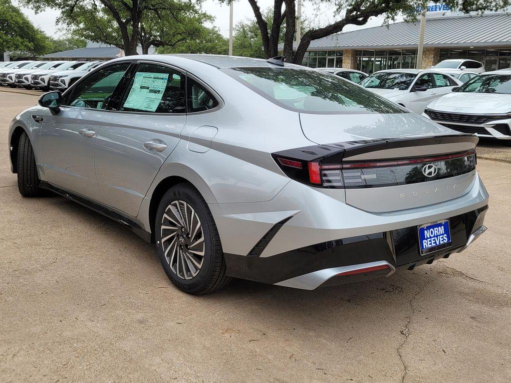 new 2025 Hyundai Sonata Hybrid car, priced at $32,460