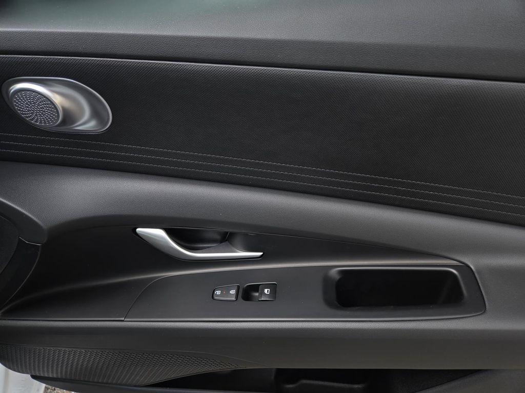 new 2025 Hyundai Elantra car, priced at $24,067