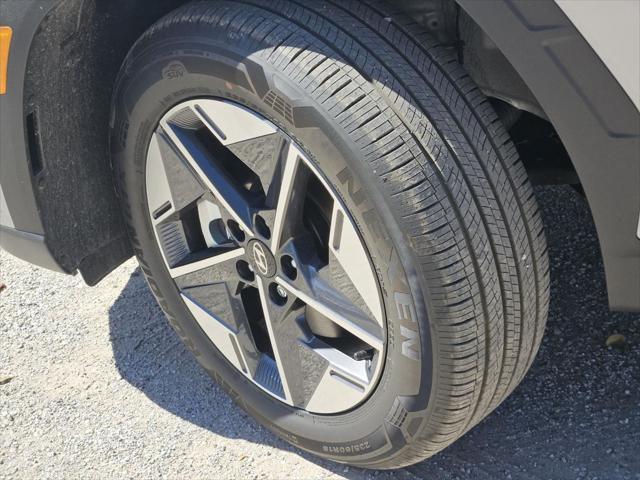 new 2025 Hyundai TUCSON Hybrid car, priced at $36,199