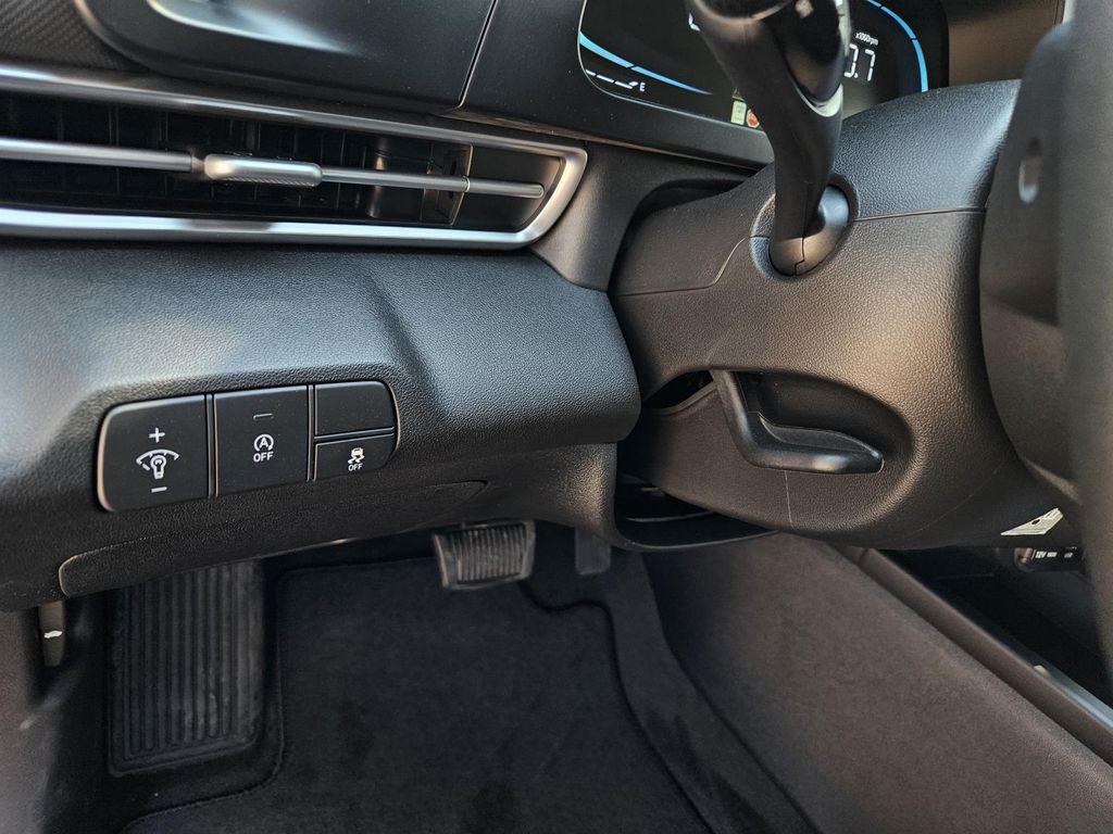 new 2025 Hyundai Elantra car, priced at $23,719