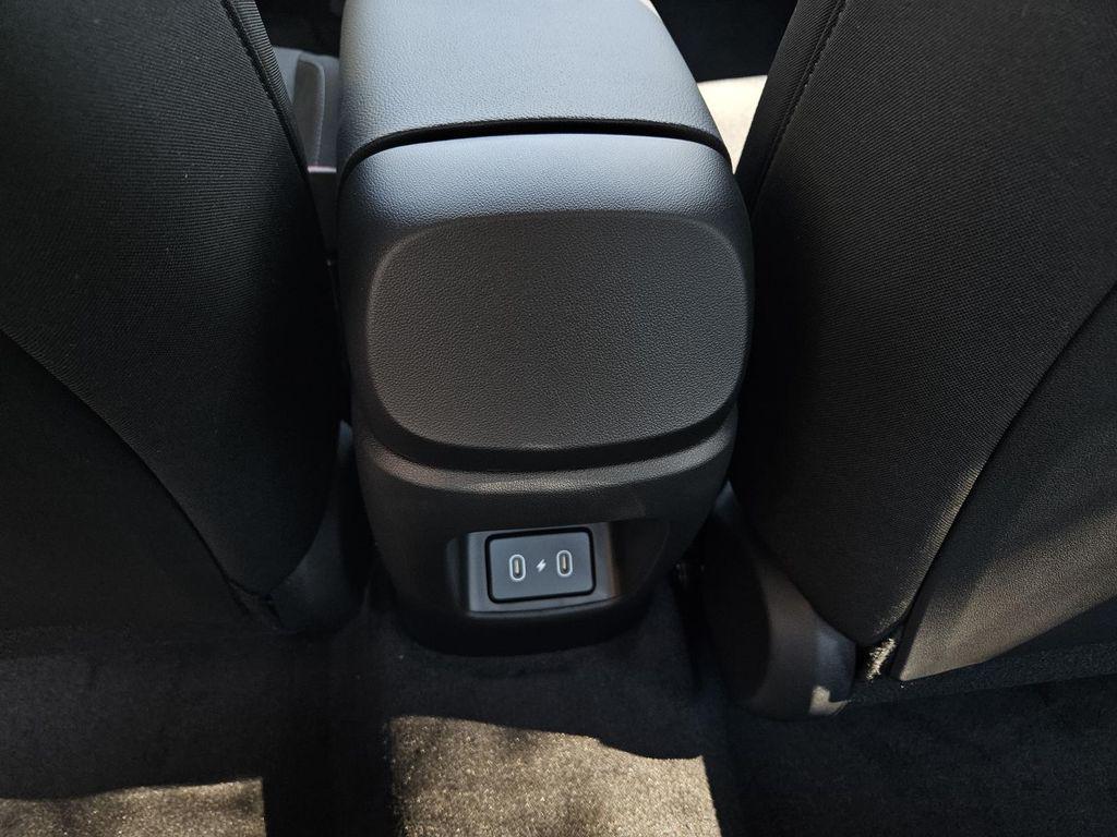 new 2025 Hyundai Elantra car, priced at $23,719