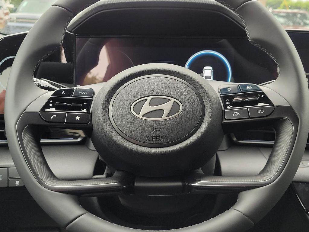 new 2025 Hyundai Elantra car, priced at $29,204