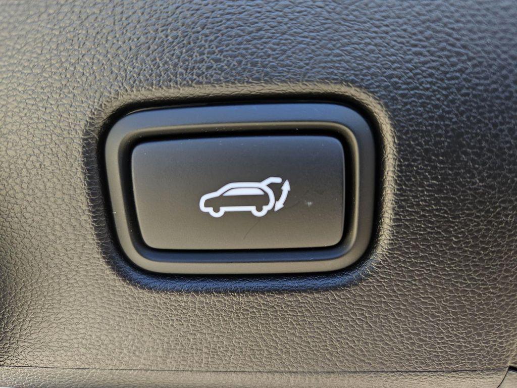new 2025 Hyundai Tucson car, priced at $32,060