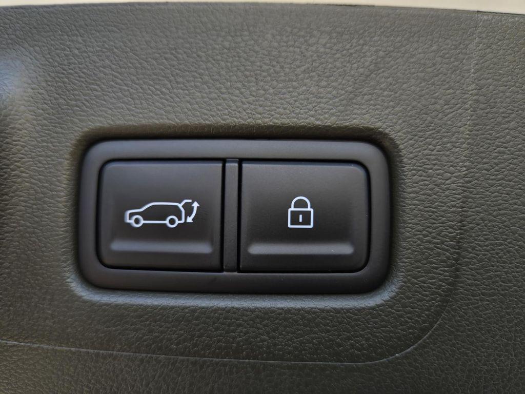 new 2025 Hyundai SANTA FE HEV car, priced at $51,529