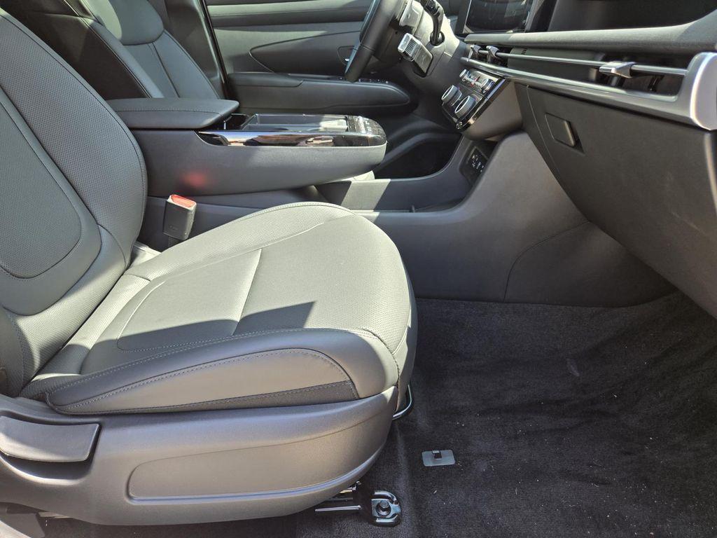 new 2025 Hyundai TUCSON Hybrid car, priced at $37,859