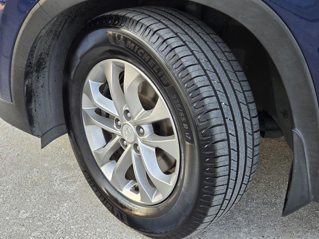 used 2020 Hyundai Santa Fe car, priced at $16,171