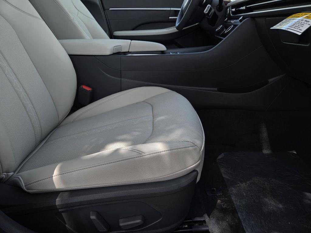 new 2025 Hyundai Sonata Hybrid car, priced at $38,605