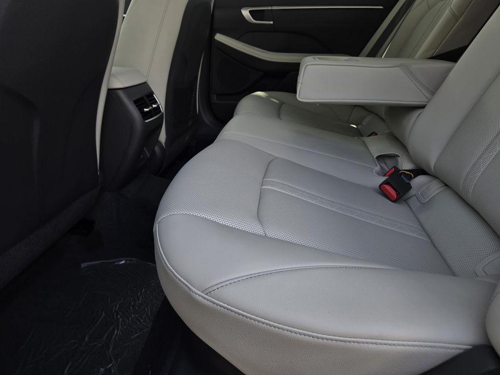 new 2025 Hyundai Sonata Hybrid car, priced at $38,605
