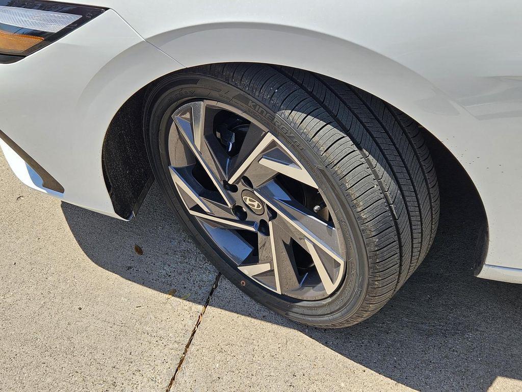 new 2025 Hyundai ELANTRA HEV car, priced at $30,545