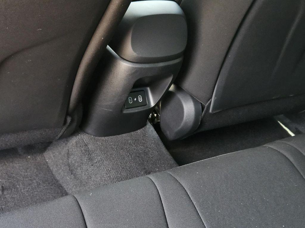 new 2025 Hyundai Elantra car, priced at $24,482